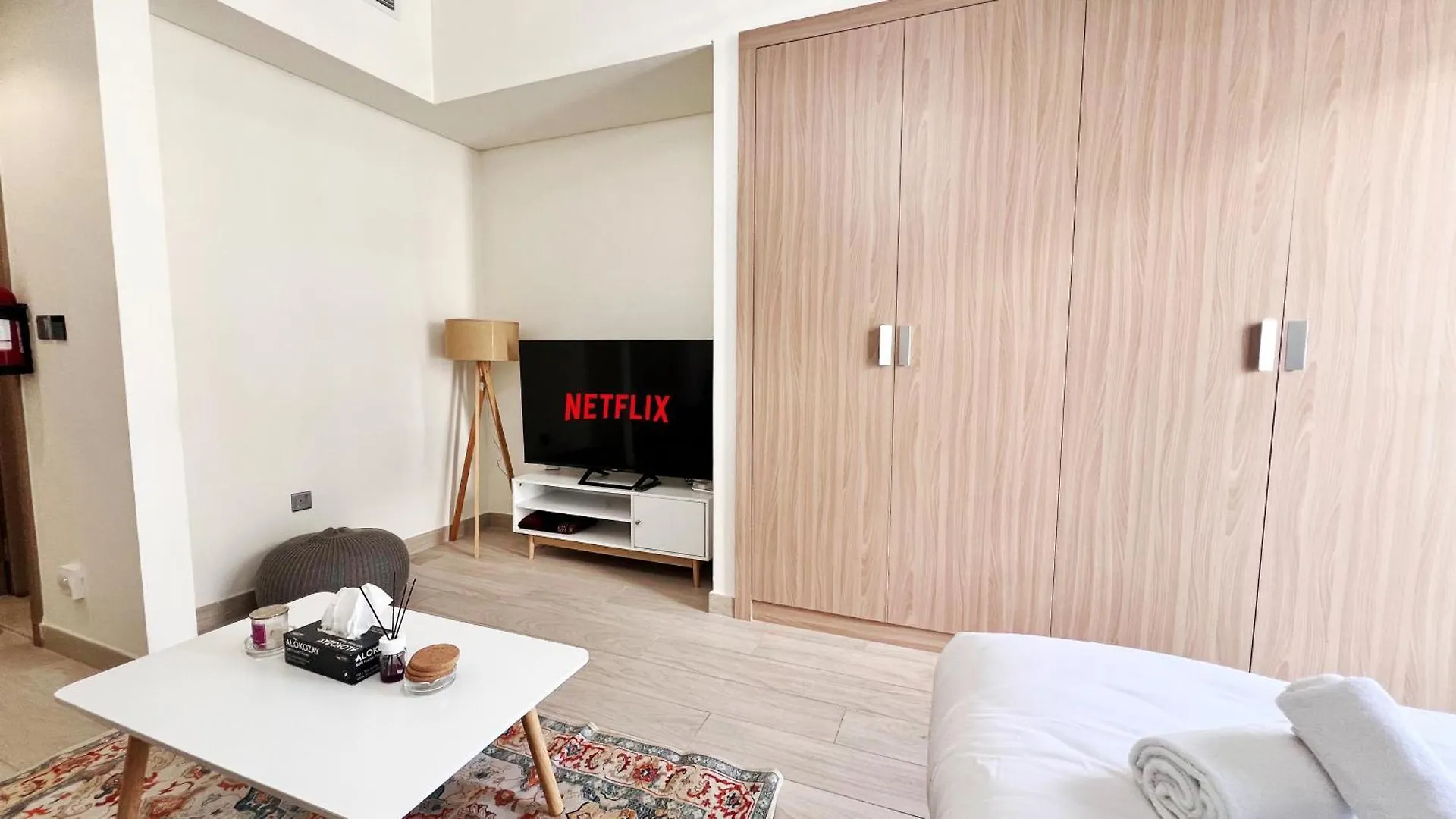 Studio In Azizi Riviera 10 Mins To Downtown Dubai Daire