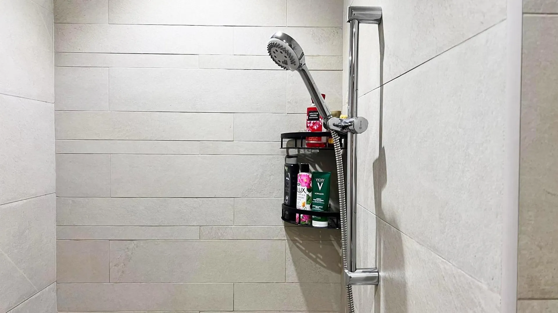 Studio In Azizi Riviera 10 Mins To Downtown Dubai Daire