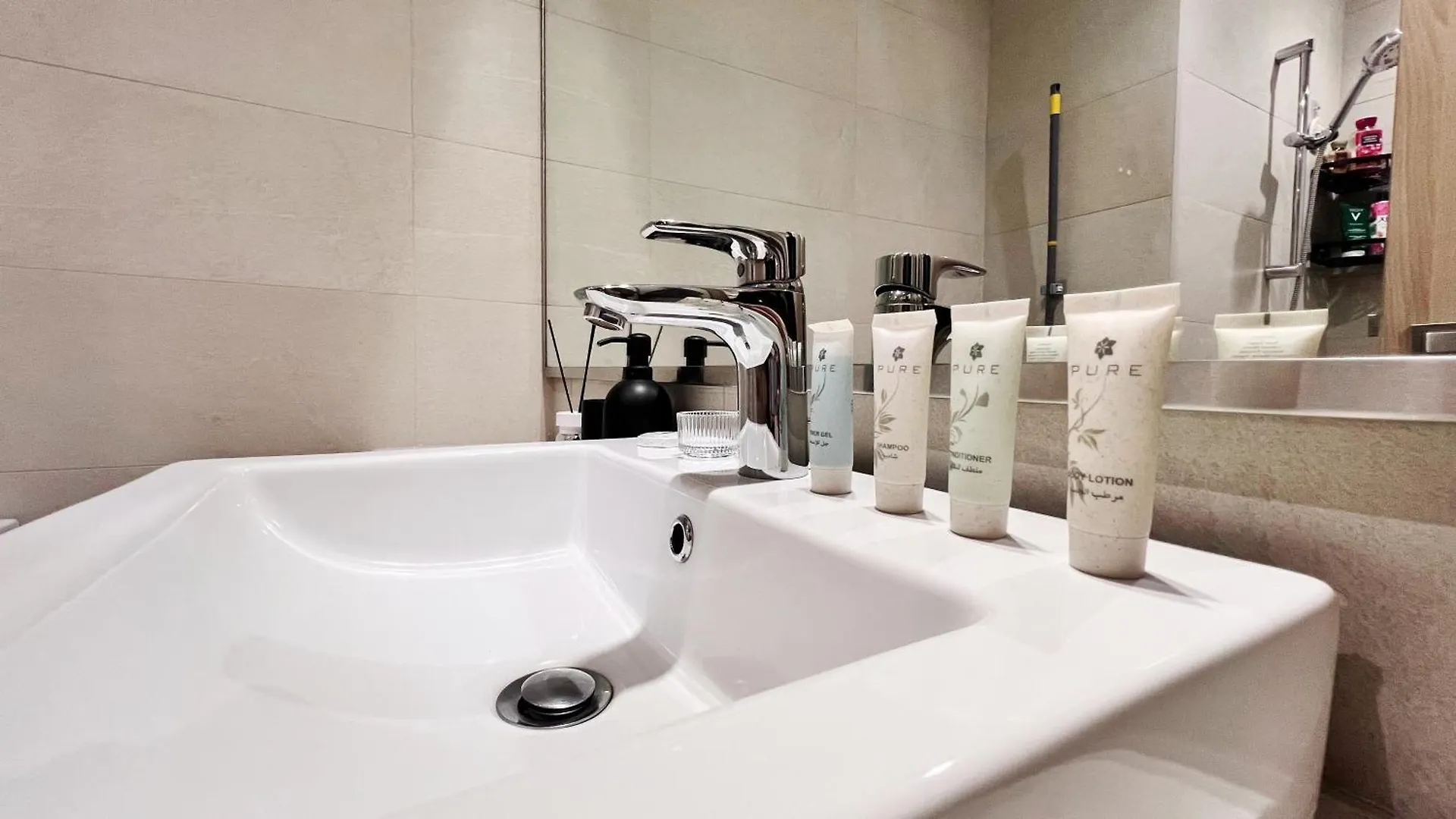 Studio In Azizi Riviera 10 Mins To Downtown Dubai Daire